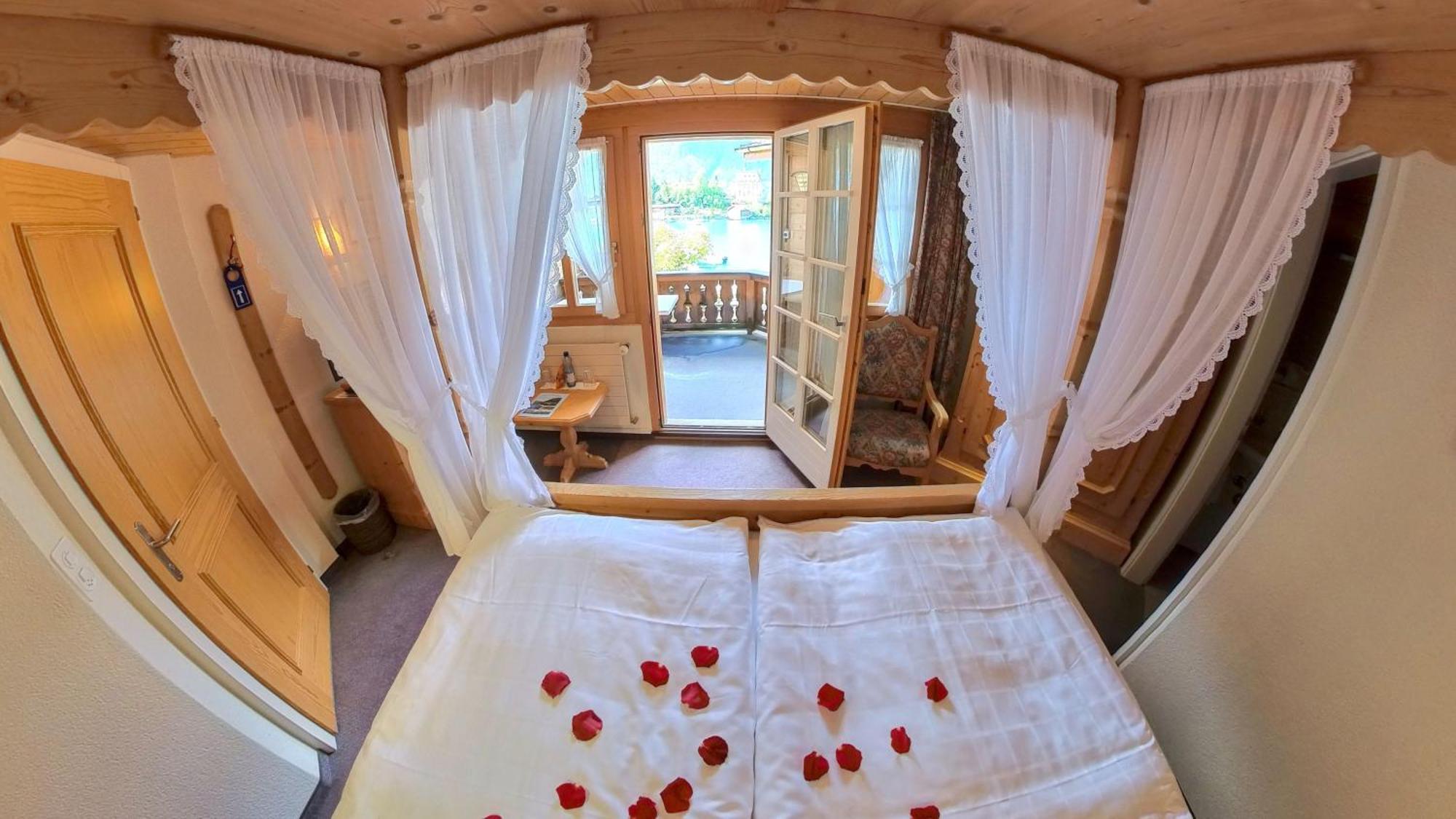 Hotel Chalet Du Lac Iseltwald Esterno foto